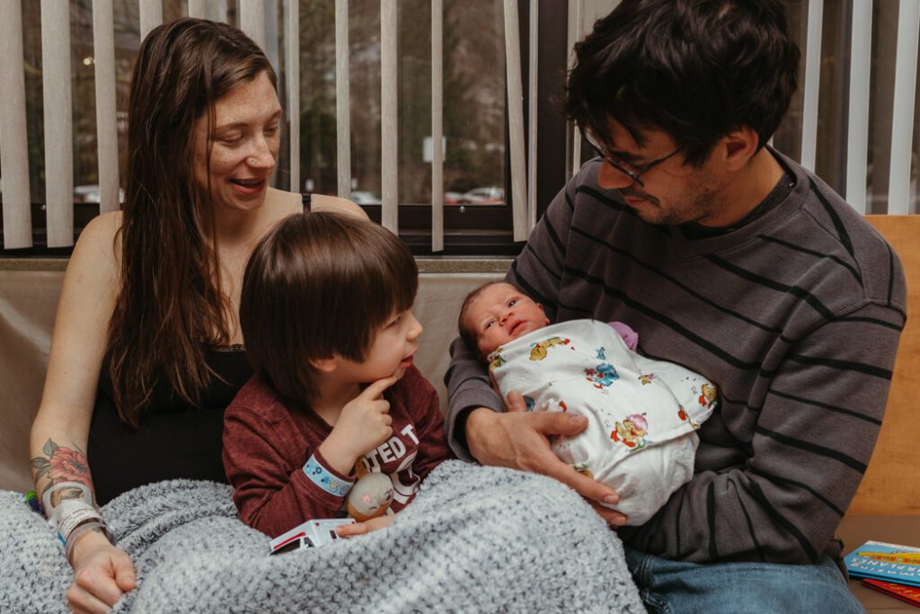 family of four during fresh 48 session with Eugene Oregon based newborn baby photographer Lux Marina Photography