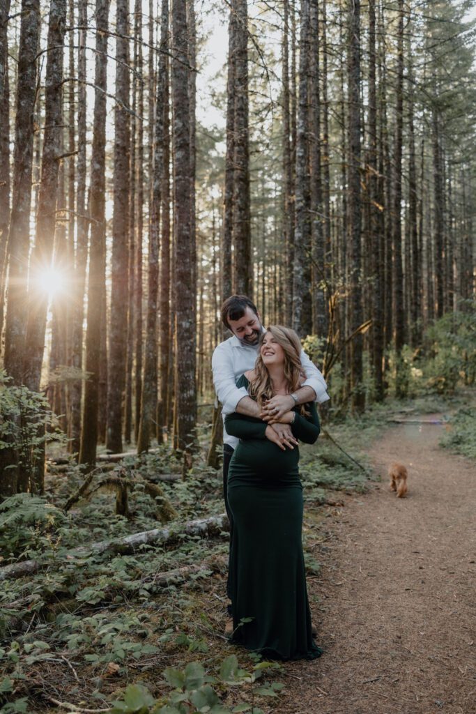 Summer location ideas shared by Eugene, Oregon based maternity photographer Lux Marina Photography 